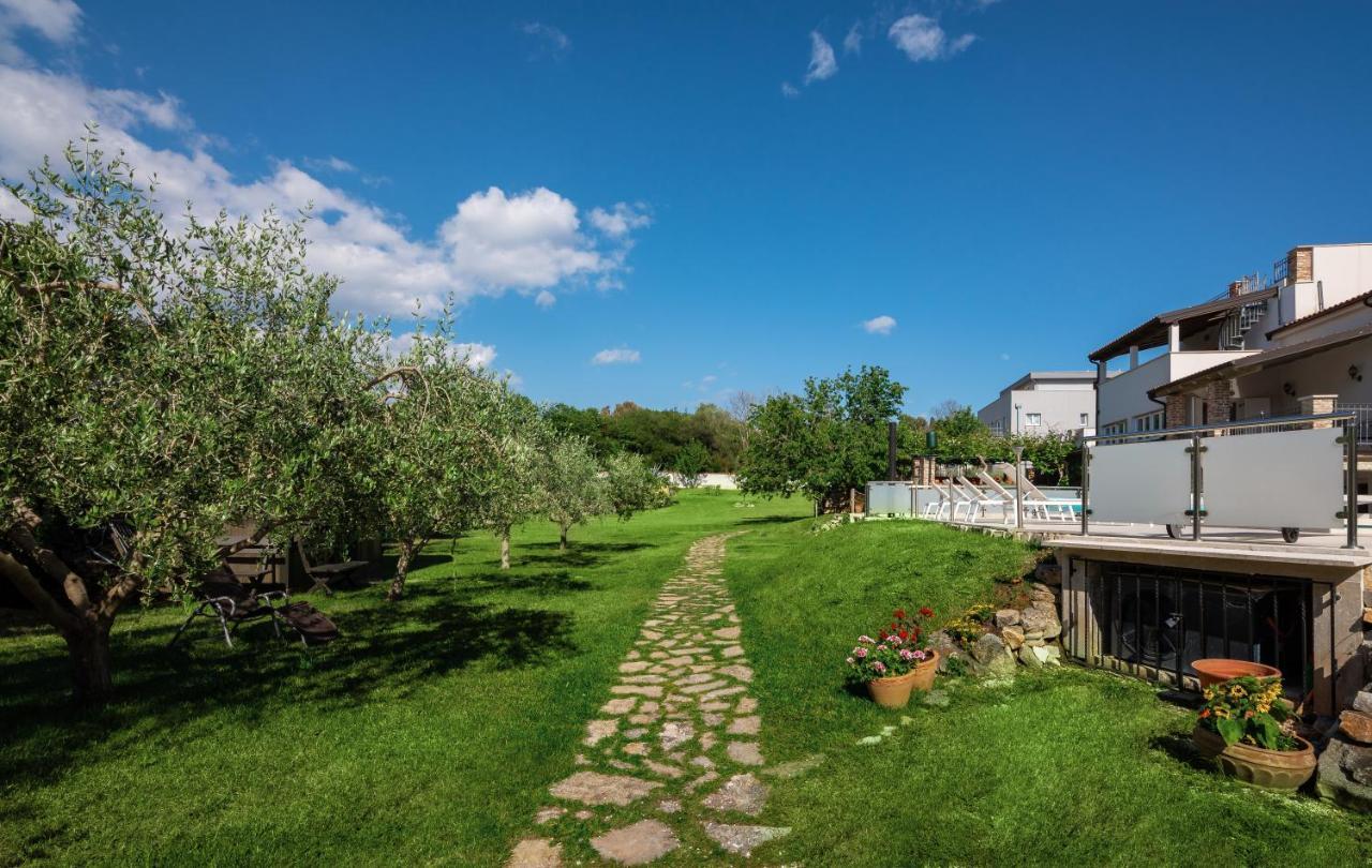 Istrian Tavern Next To The Pool バニョレ エクステリア 写真